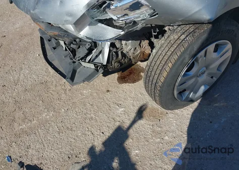 2010 Nissan Versa 1.8S из США, поврежденный, VIN 3N1BC1AP2AL382623